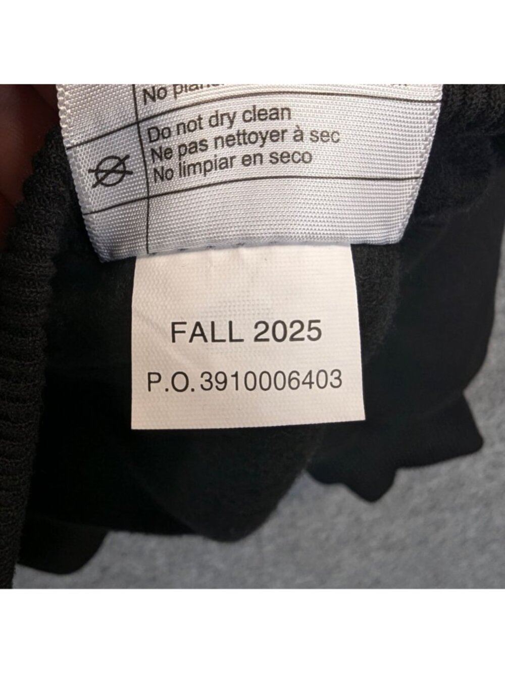 Carhartt Mens Medium Rain Defender Loose Fit Black Hoodie w Exact Sciences Logo - Picture 7 of 9
